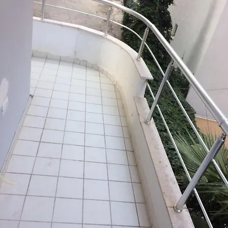 One Bedroom In Next To The Sea Appartamento *