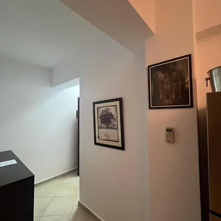 One Bedroom In Next To The Sea Appartamento *