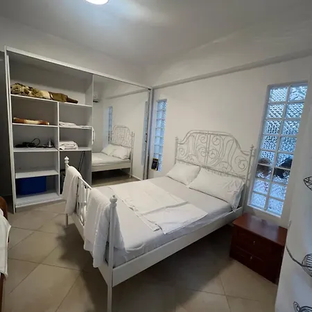 Apartment One Bedroom In Next To The Sea *